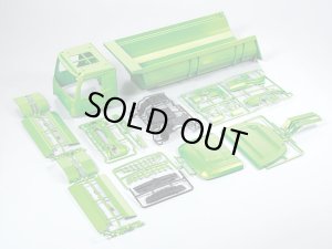 画像3: (12月発売/予約分)タミヤ(TAMIYA)/47523/1/14RC メルセデス・ベンツ アロクス 4151 8x4 ダンプトラック(キャンディーグリーンエディション)(未組立)
