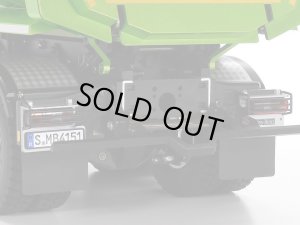 画像8: (12月発売/予約分)タミヤ(TAMIYA)/47523/1/14RC メルセデス・ベンツ アロクス 4151 8x4 ダンプトラック(キャンディーグリーンエディション)(未組立)