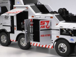 画像10: タミヤ(TAMIYA)/47528/1/14RC ボルボ FH16 750 8×4レッカートラック(シルバーエディション)(未組立)