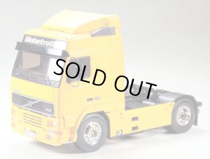 画像1: タミヤ(TAMIYA)/56312/トレーラーヘッド ボルボ FH12 グローブトロッター 420(未組立)