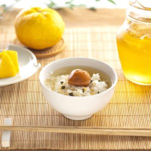 画像2: 勝喜梅/LY0121/梅干専門店の贅沢ゆずだし茶漬け 紀州南高梅添え(1袋)