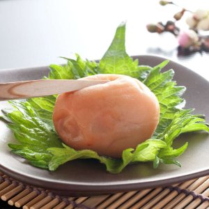 画像2: 勝喜梅/A30320/【極】16包(甘仕立て) ■極上の紀州南高梅を一粒ずつ個包装。【高級梅干の勝喜梅】特選ギフト