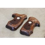 画像: パンドラアームズ/AWG-1464/ウッドグリップ・マルシン製コルトアナコンダ(チェッカー/ブラウン)