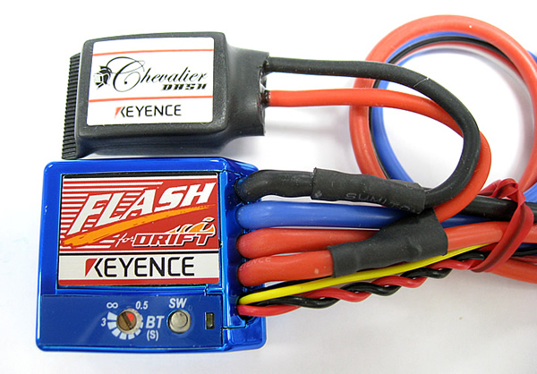 ラジコンアンプ KEYENCE ドリフト